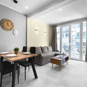  Daire Penthouse Apartments, The Luxury Yunanistan
